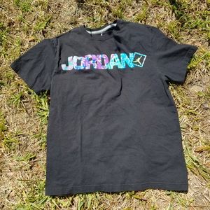 Jordan shirt multicolor size L